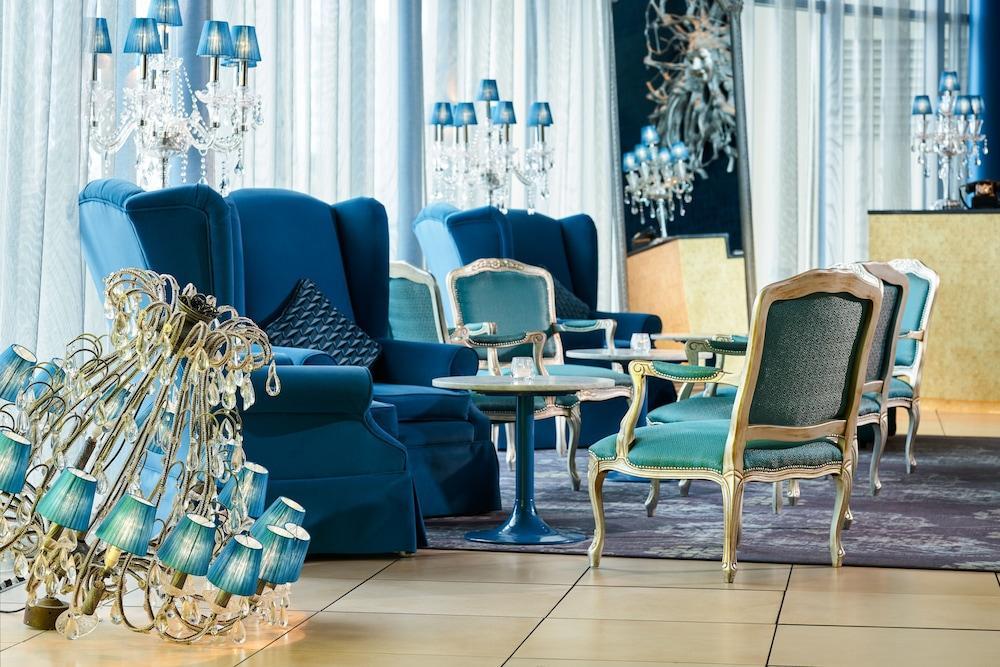 The Beacon Hotel Sandyford Luaran gambar
