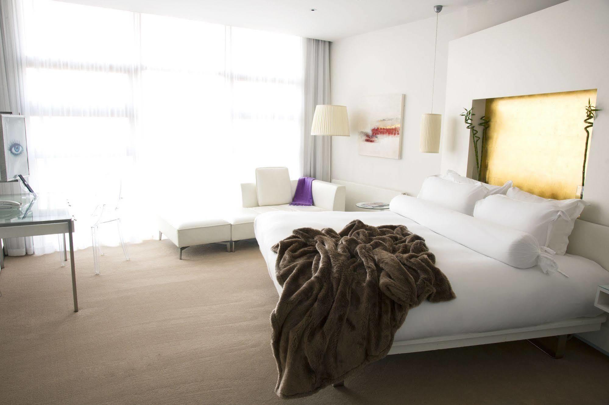 The Beacon Hotel Sandyford Luaran gambar