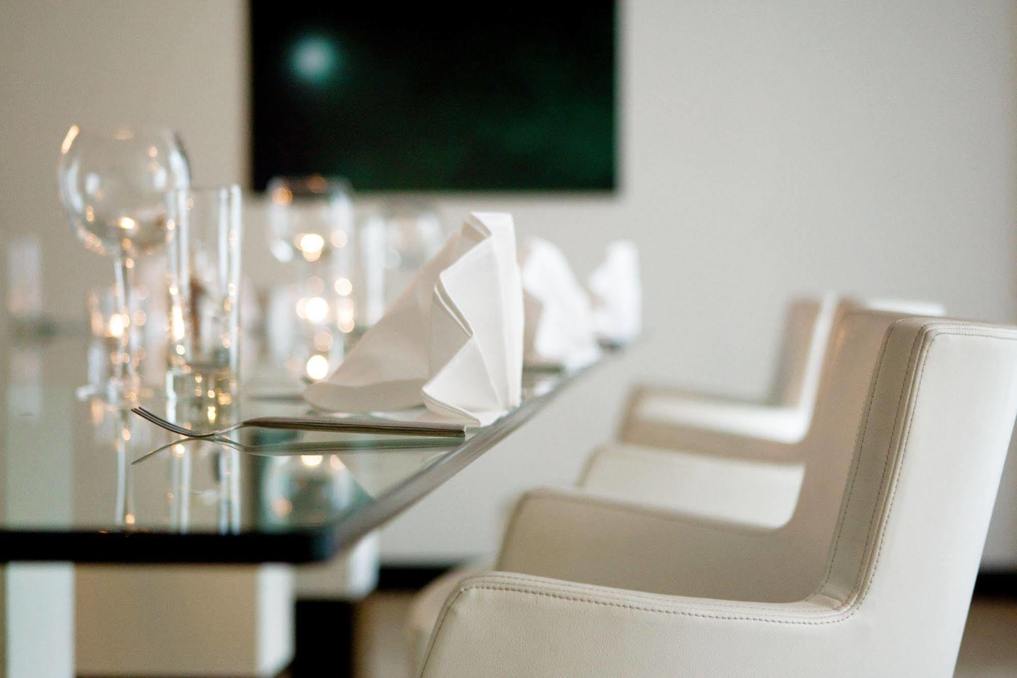 The Beacon Hotel Sandyford Luaran gambar
